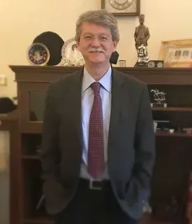 Prof. Dr. Murad Bavbek profilinde yer alan galeri fotoğrafı.