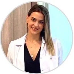 Uzm. Dr. Ceren Gümüşel — İç Hastalıkları, Zonguldak. Portre fotoğrafı.