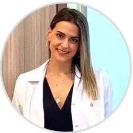 Uzm. Dr. Ceren Gümüşel — İç Hastalıkları, Zonguldak. Portre fotoğrafı.
