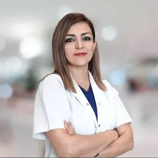 Dt. Aynur Duysal — Diş Hekimi, Karabük. Portre fotoğrafı.