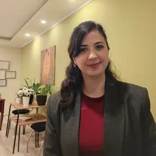Kl. Psk. Selen Kemaloğlu Filizer — Psikoloji, Alanya, Antalya. Portre fotoğrafı.