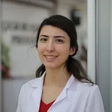 Uzm. Dt. Esra Dursun Çelik — Afyonkarahisar. Portre fotoğrafı.