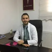 Dt. Volkan Yılmaz — Diş Hekimi, Ankara. Portre fotoğrafı.