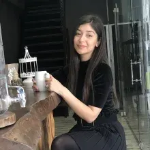 Dyt. Çağla Yenipınar — Diyetisyen, Gaziantep. Portre fotoğrafı.