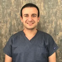 Dr. Öğr. Üyesi Cihan Hasçizmeci — Kayseri. Portre fotoğrafı.