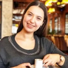 Dyt. Sinem Akgün — Diyetisyen, Çankaya, Ankara. Portre fotoğrafı.