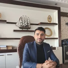 Psk. Dan. Mesut İzsiz — Psikolojik Danışma ve Rehberlik, İstanbul. Portre fotoğrafı.