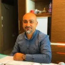 Dr. Öğr. Üyesi Bülent Tekin — Kadın Hastalıkları Ve Doğum, İstanbul. Portre fotoğrafı.