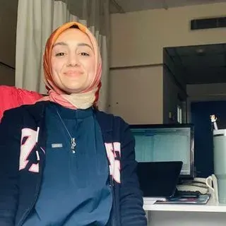 Op. Dr. Kevser Polater — Kadın Hastalıkları Ve Doğum, Manisa. Portre fotoğrafı.