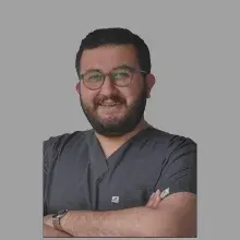 Dt. Abdullah Akceviz — Diş Hekimi, Diyarbakır. Portre fotoğrafı.