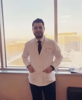 Doç. Dr. Uygar Miçooğulları profilinde yer alan galeri fotoğrafı.
