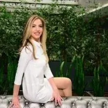 Dr. Sevgi Ekiyor — Pratisyen, İstanbul. Portre fotoğrafı.