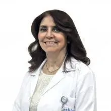 Uzm. Dr. Berna Öztürk — Nöroloji, Küçükçekmece, İstanbul. Portre fotoğrafı.