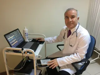 Prof. Dr. Atilla İlhan profilinde yer alan galeri fotoğrafı.