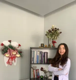 Dt. Zeynep Hazal Şentürk profilinde yer alan galeri fotoğrafı.