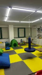 Dr. Dkt. Ayhan Çağlayan profilinde yer alan galeri fotoğrafı.