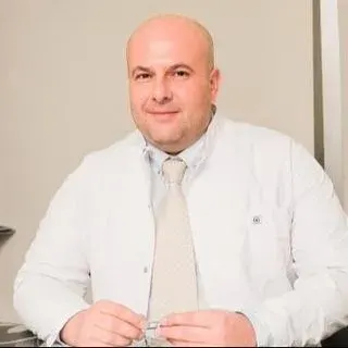 Op. Dr. Ahmet Özyazgan — Ortopedi Ve Travmatoloji, İstanbul. Portre fotoğrafı.