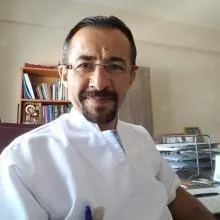 Uzm. Dr. Yasin Bulut — Çocuk Sağlığı Ve Hastalıkları, Aydın. Portre fotoğrafı.