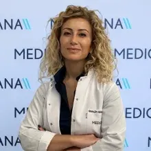 Uzm. Dr. Gülay Kaplan — Göğüs Hastalıkları, Nilüfer, Bursa. Portre fotoğrafı.