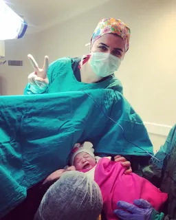 Op. Dr. Merve Karamahmutoğlu Cavıldak profilinde yer alan galeri fotoğrafı.