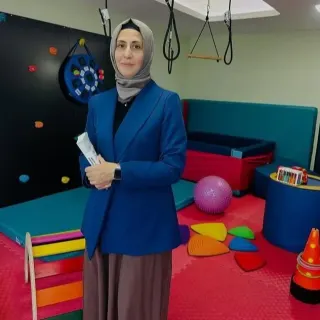 Fzt. Gülden Yıldırım profilinde yer alan galeri fotoğrafı.