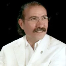 Op. Dr. Serhat Duruhan — Beyin Ve Sinir Cerrahisi, Denizli. Portre fotoğrafı.