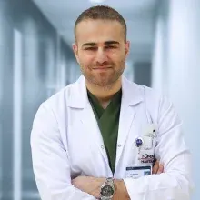Op. Dr. Muhammet Bahattin Kır — Göz Hastalıkları, Trabzon. Portre fotoğrafı.