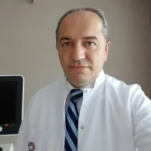 Uzm. Dr. Fatih Atik — Esenyurt, İstanbul. Portre fotoğrafı.