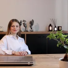 Kl. Psk. Yeliz Aydın İlhan — Psikoloji, İstanbul. Portre fotoğrafı.