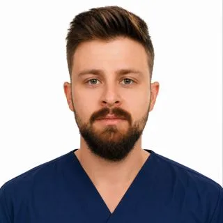 Uzm. Dt. İbrahim Mert Erkan — Ağız Diş Ve Çene Cerrahisi, İstanbul. Portre fotoğrafı.