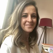 Prof. Dr. Sinem Gönenli Toker — Psikiyatri, İstanbul. Portre fotoğrafı.