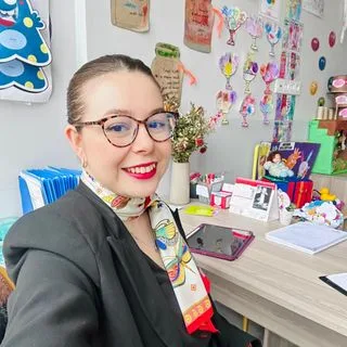 Kl. Psk. İrem Nur Gülseven — Psikoloji, Bursa. Portre fotoğrafı.