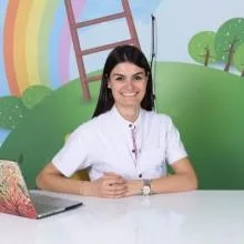 Uzm. Dt. Esra Ceren Tatlı — Ankara. Portre fotoğrafı.