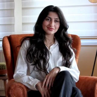 Kl. Psk. Hande Özkol — Psikoloji. Portre fotoğrafı.