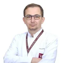 Uzm. Dr. Cemalettin Güneş — Çocuk Sağlığı Ve Hastalıkları, Bursa. Portre fotoğrafı.