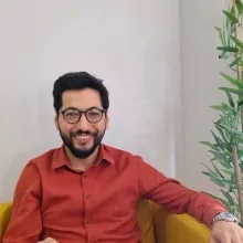 Fzt. Hami Çevik — Fizyoterapi Ve Rehabilitasyon. Portre fotoğrafı.