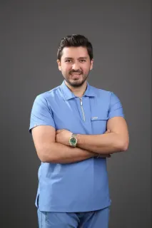 Dt. Emre Özbay profilinde yer alan galeri fotoğrafı.