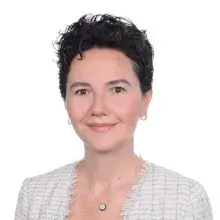 Prof. Dr. Müge Aksu — Ortodonti, Çankaya, Ankara. Portre fotoğrafı.