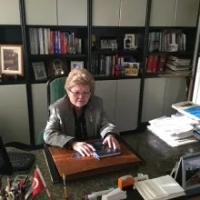 Prof. Dr. Aydan Usman — Ankara. Portre fotoğrafı.