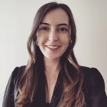 Psk. Elif Özgür — Psikoloji, Sakarya. Portre fotoğrafı.