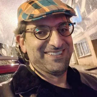Dr. Salih Yıldırım — İstanbul. Portre fotoğrafı.