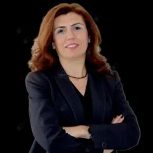 Uzm. Dr. Mevhibe Nuray Tümüklü — Psikiyatri, İzmir. Portre fotoğrafı.