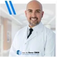 Uzm. Dr. Emre Ürer — Çocuk ve Ergen Psikiyatrisi, Samsun. Portre fotoğrafı.