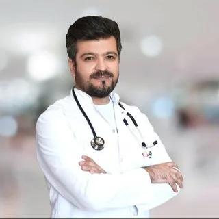 Uzm. Dr. Allahverdi Sadıgov — Çocuk Sağlığı Ve Hastalıkları, Karabük. Portre fotoğrafı.
