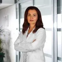Uzm. Dr. Güler Tolgonay — Radyoloji. Portre fotoğrafı.