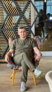 Doç. Dr. Kadir Yıldırım profilinde yer alan galeri fotoğrafı.