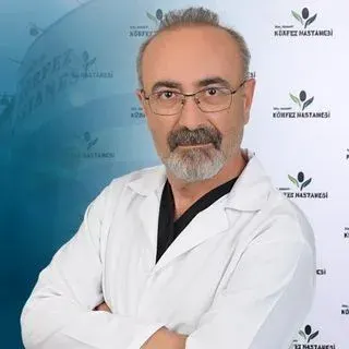Op. Dr. Cemalettin Murat — Üroloji. Portre fotoğrafı.