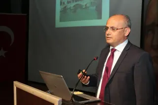 Prof. Dr. Veli Çobankara profilinde yer alan galeri fotoğrafı.