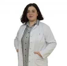 Doç. Dr. A.Gülhan Ünler Kanat — Gastroenteroloji, Selçuklu, Konya. Portre fotoğrafı.