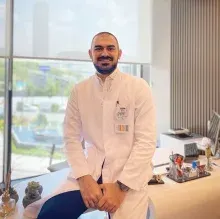 Op. Dr. Burak Çelik — Genel Cerrahi, İstanbul. Portre fotoğrafı.